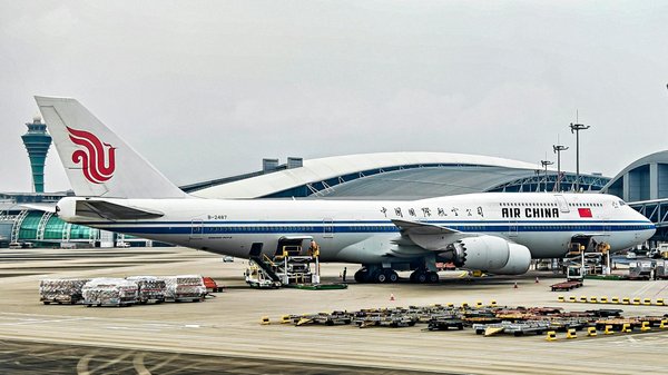 What Are the Unique Traditions Visitors Can Experience in the UK?